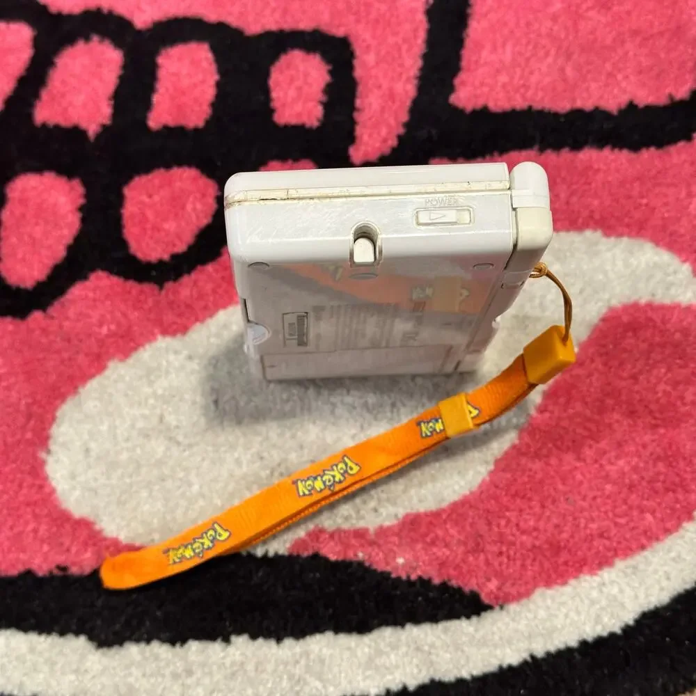 Nintendo DS Lite (White) – Used – As Pictured
